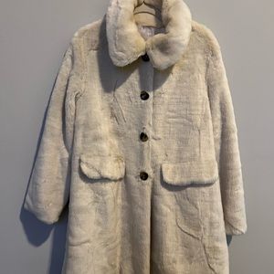 Gal Meets Glam - Faux Fur Coat